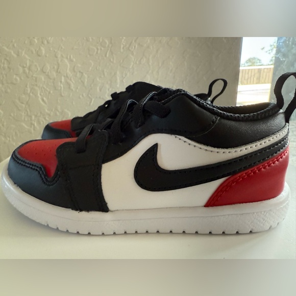 Nike Air Jordan’s Never Worn 9t - Picture 4 of 5